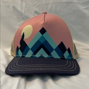 Pistil Women’s Pink and Navy Mountain Hat